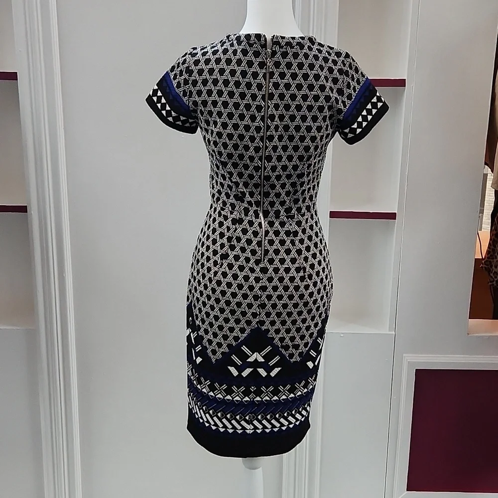 H&M Geometric Print Strechy Shift Dress - Picture 3 of 7